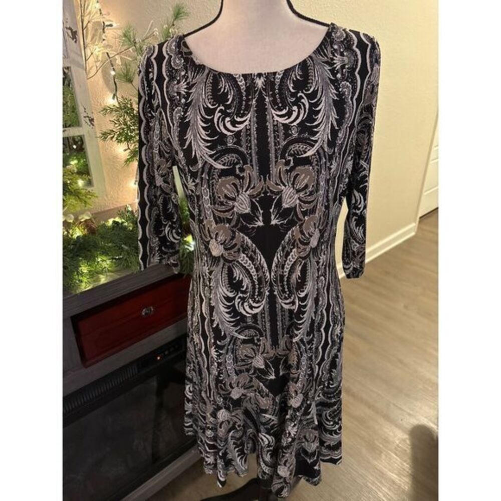 Connected Apparel women's dress size 8 black white quarter sleeve